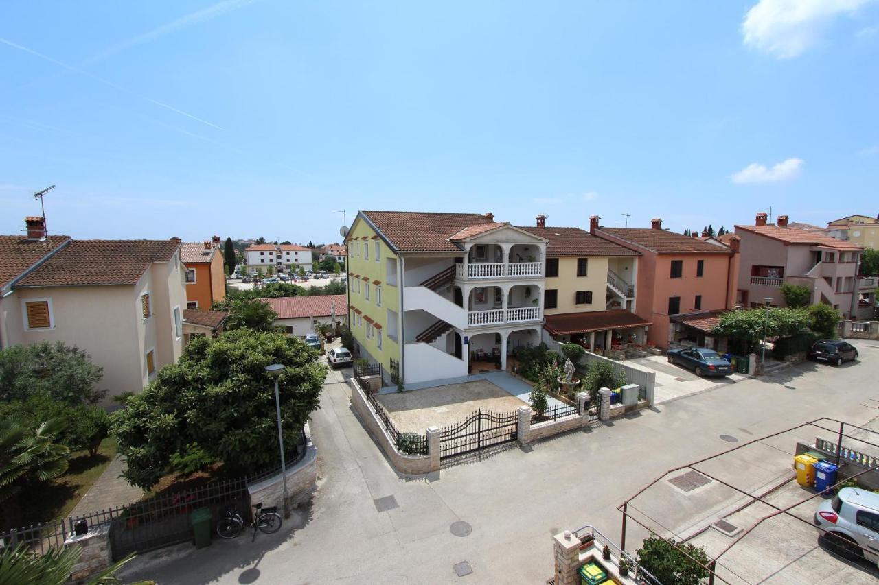 Room And Apartment Lea Rovinj Habitación foto